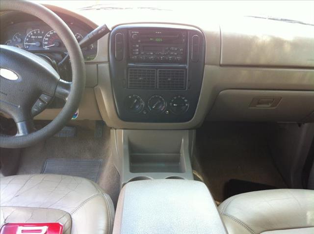 2002 Ford Explorer ESi