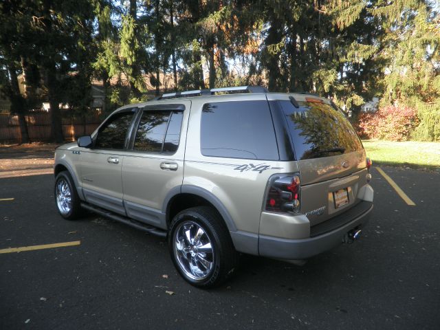 2002 Ford Explorer SL 4x4 Regular Cab