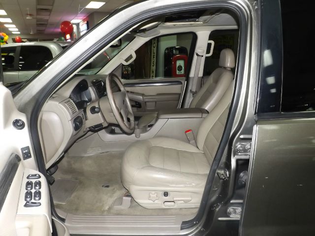 2002 Ford Explorer Super