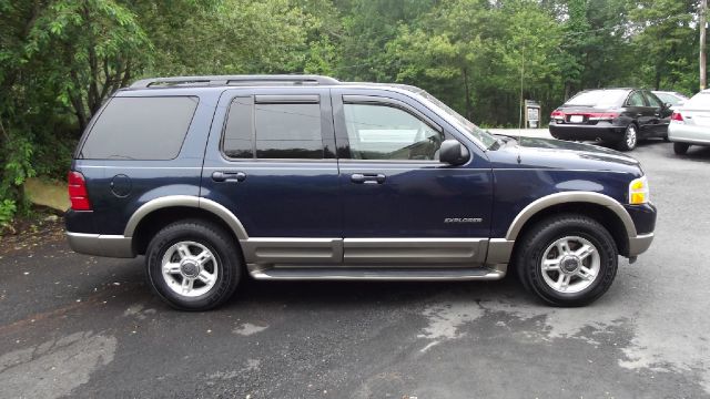 2002 Ford Explorer E320 - Extra Sharp