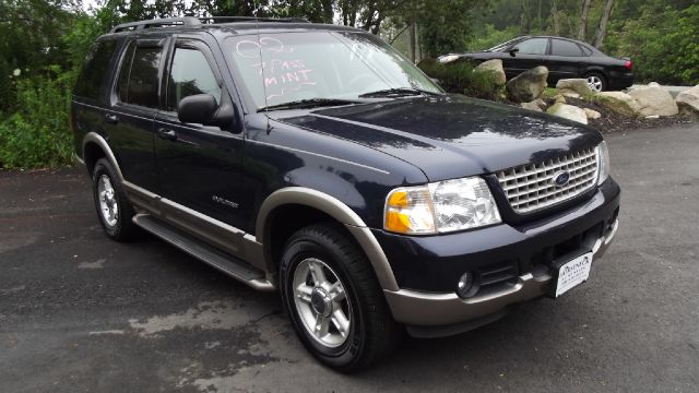 2002 Ford Explorer E320 - Extra Sharp