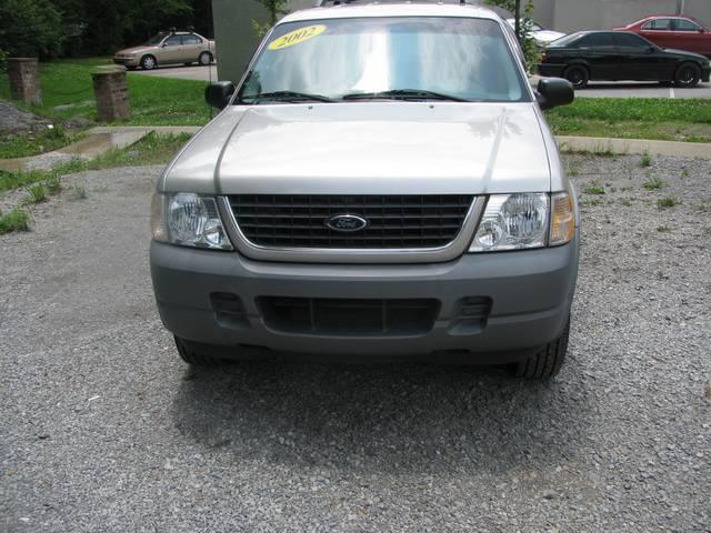 2002 Ford Explorer XLS