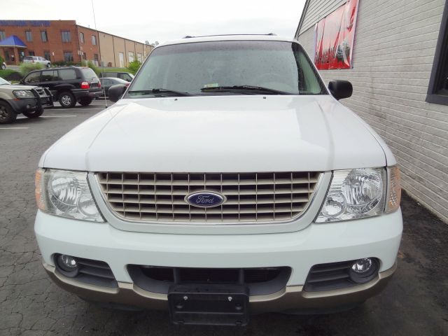 2002 Ford Explorer E320 - Extra Sharp