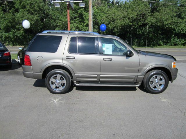 2003 Ford Explorer 2dr LWB