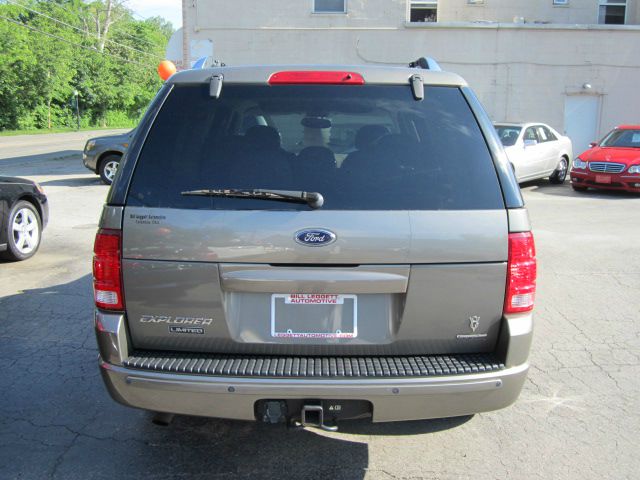 2003 Ford Explorer 2dr LWB