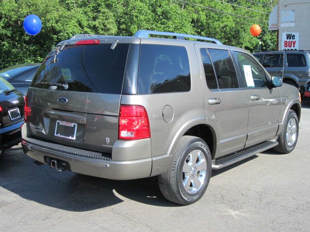 2003 Ford Explorer 2dr LWB