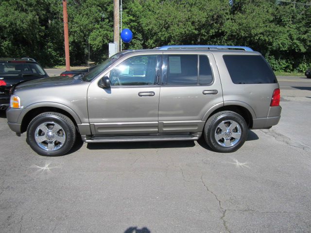 2003 Ford Explorer 2dr LWB