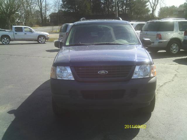 2003 Ford Explorer XLS