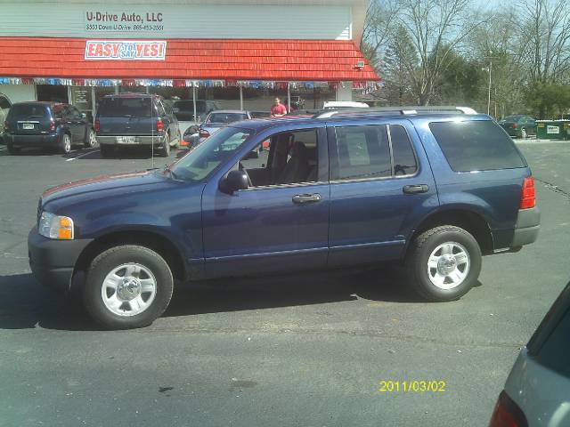 2003 Ford Explorer XLS