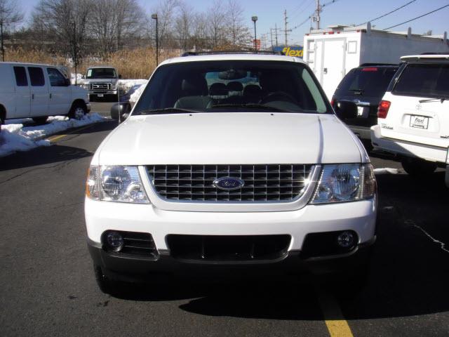 2003 Ford Explorer ESi