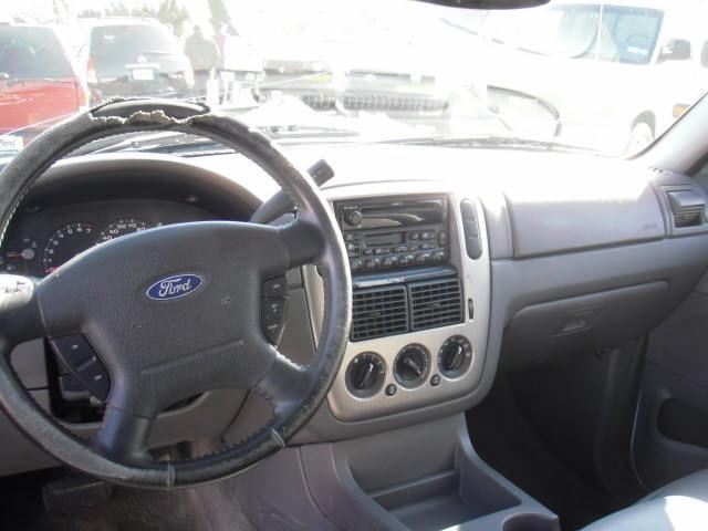 2003 Ford Explorer ESi