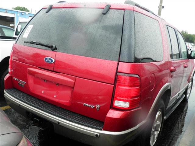 2003 Ford Explorer 4dr Sdn XLS (natl) Sedan