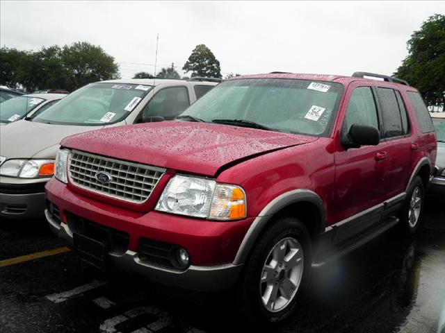 2003 Ford Explorer 4dr Sdn XLS (natl) Sedan