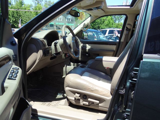 2003 Ford Explorer Custom Deluxe