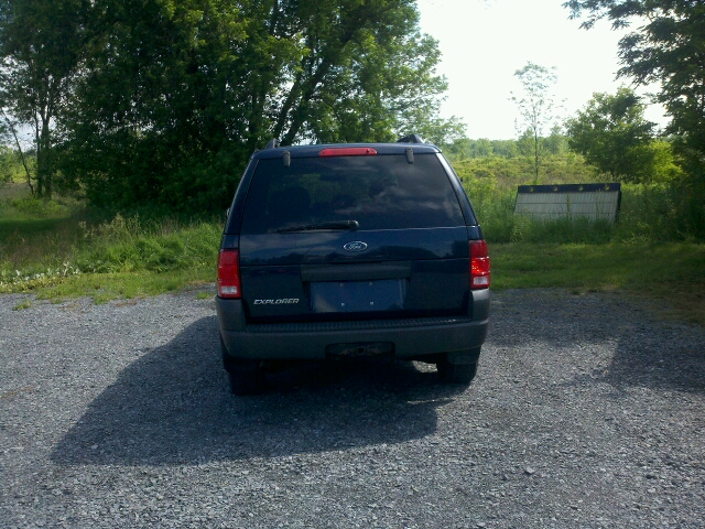 2003 Ford Explorer 2500 4WD