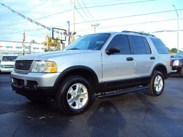 2003 Ford Explorer ESi