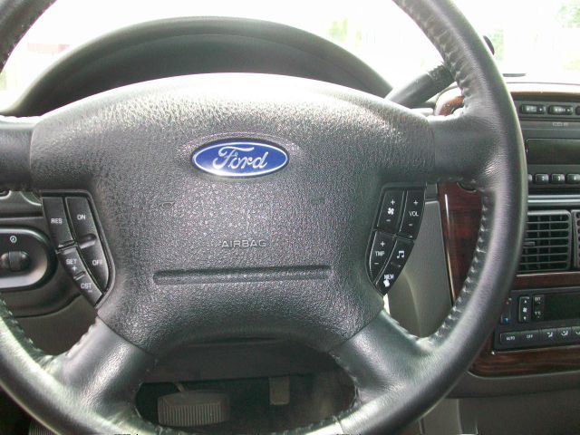 2003 Ford Explorer SLS Base