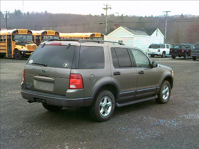 2003 Ford Explorer ESi