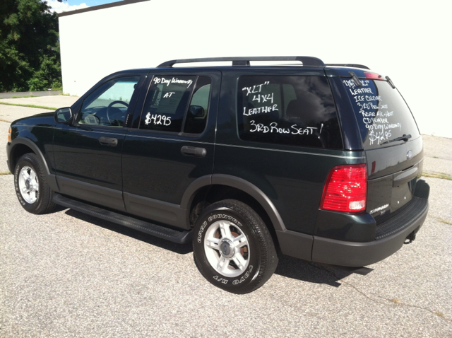 2003 Ford Explorer ESi