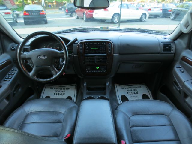 2003 Ford Explorer 2dr LWB