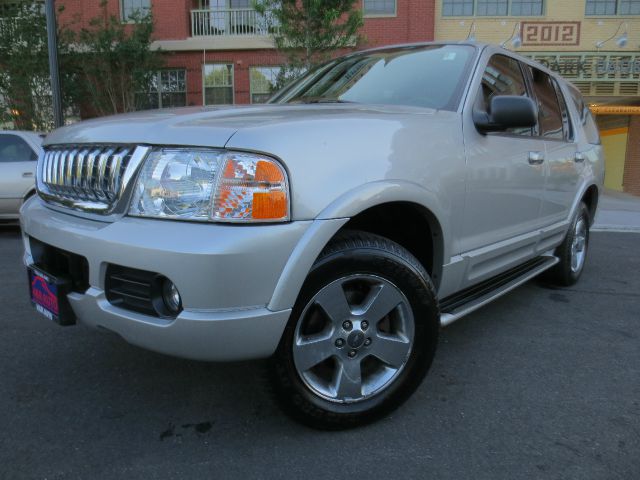 2003 Ford Explorer 2dr LWB