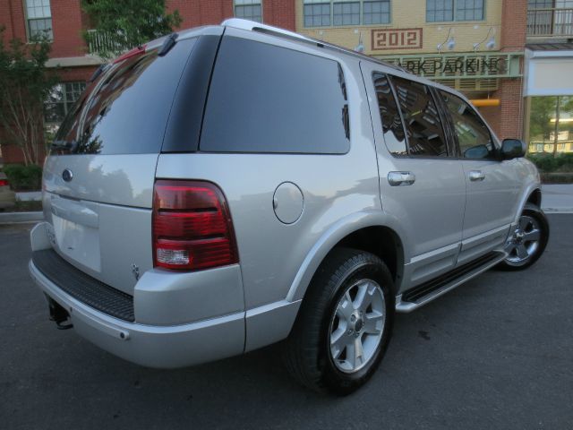 2003 Ford Explorer 2dr LWB