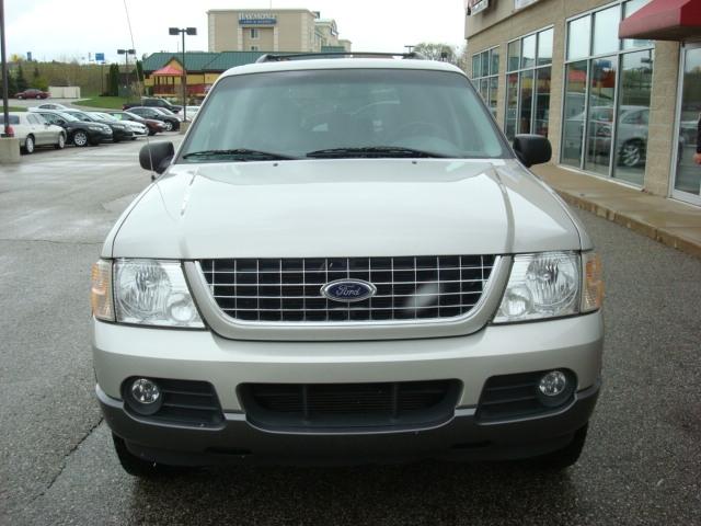 2003 Ford Explorer ESi