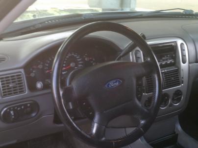 2003 Ford Explorer ESi