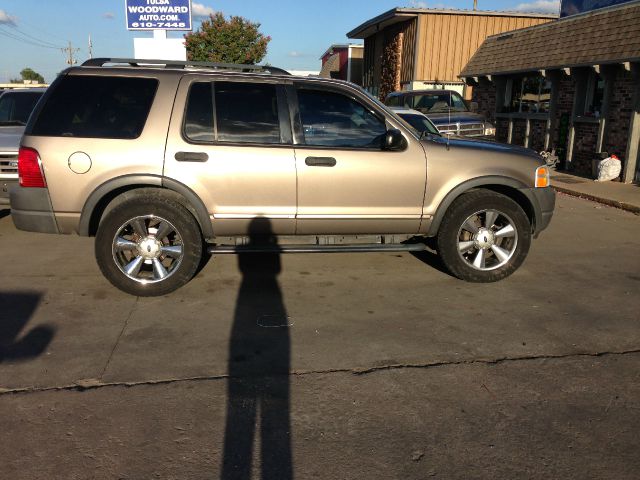 2003 Ford Explorer LT CREW 25