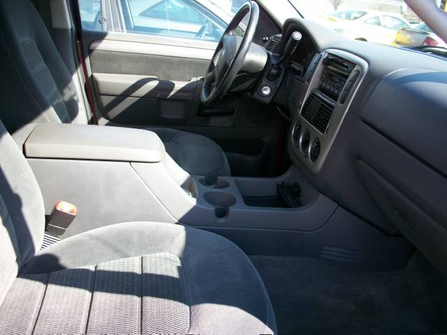 2003 Ford Explorer ESi