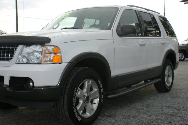 2003 Ford Explorer ESi