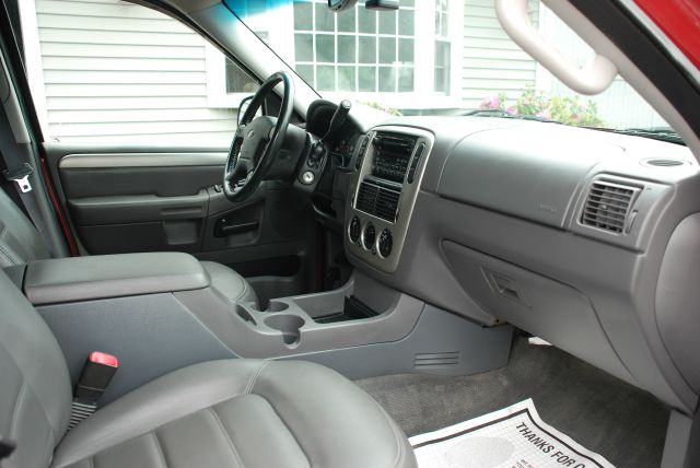 2003 Ford Explorer ESi