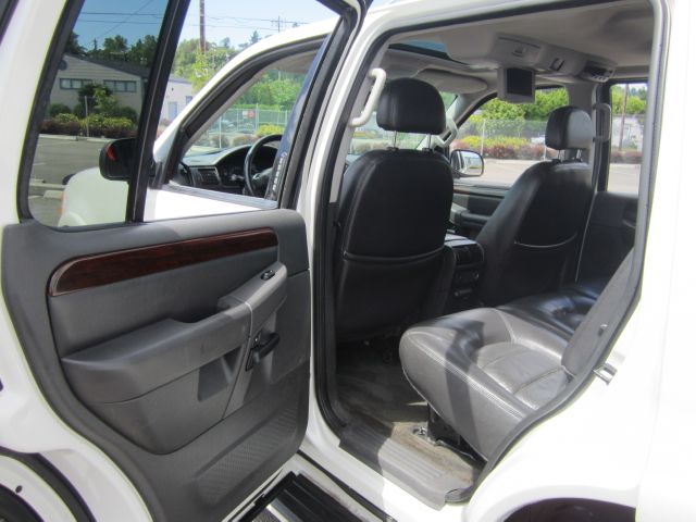 2003 Ford Explorer 2dr LWB