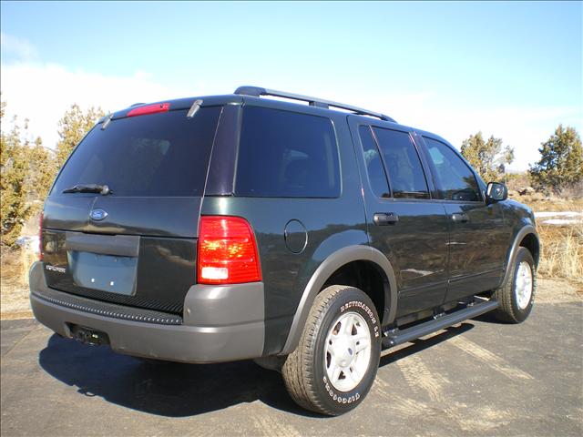 2003 Ford Explorer ESi