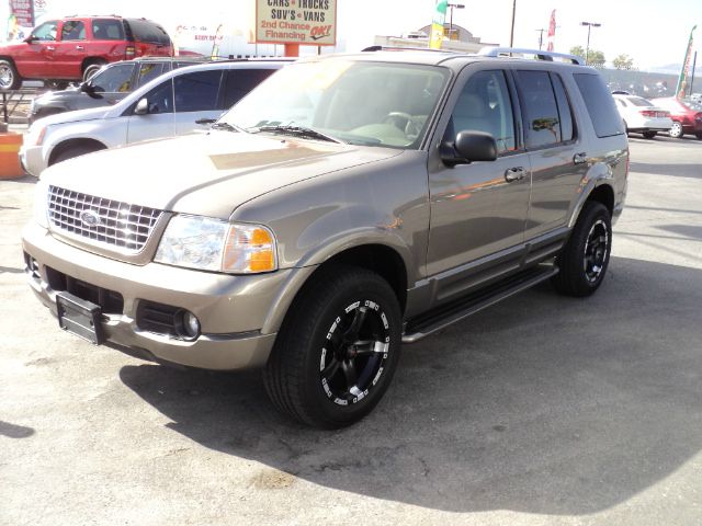 2003 Ford Explorer 2dr LWB