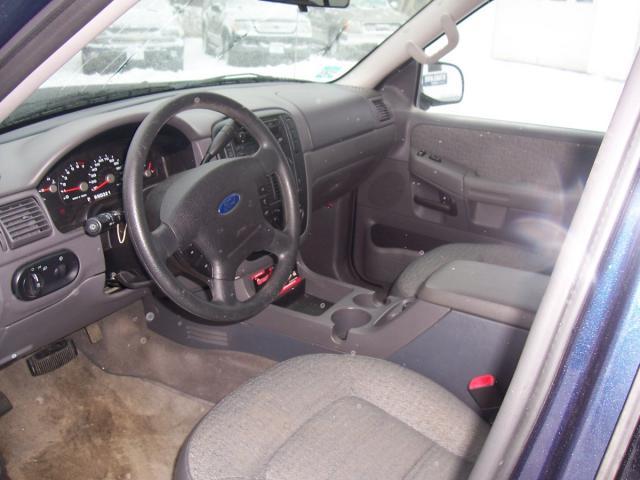 2003 Ford Explorer ESi