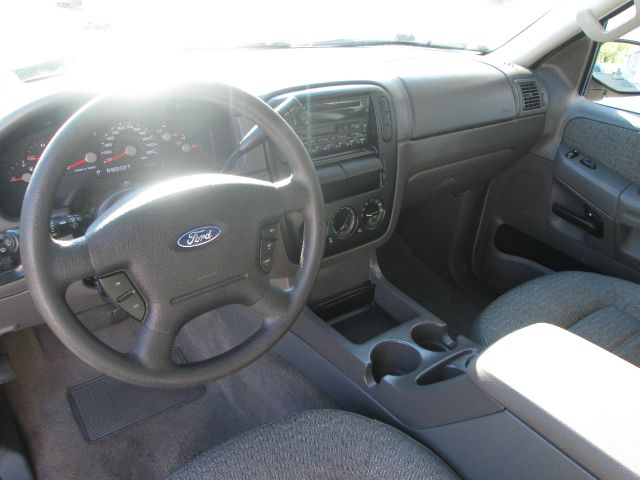 2003 Ford Explorer 2500 4WD