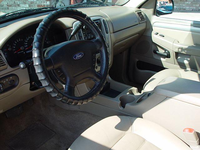 2003 Ford Explorer ESi