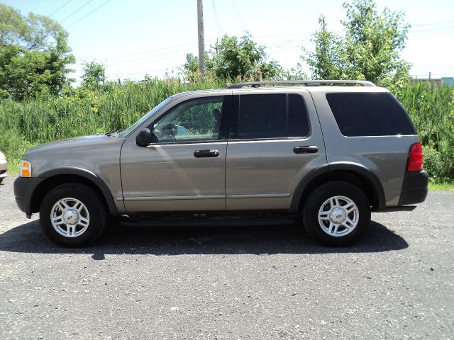 2003 Ford Explorer 2500 4WD