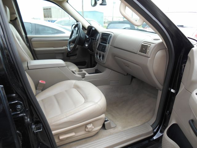 2003 Ford Explorer LTZ CREW 25