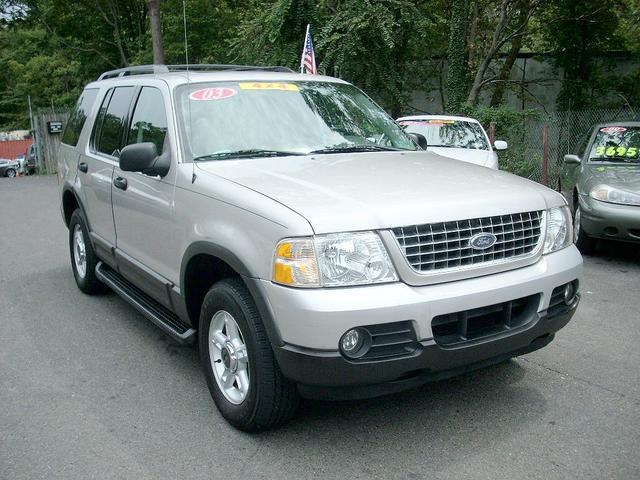 2003 Ford Explorer ESi