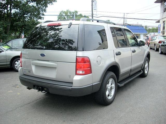 2003 Ford Explorer ESi