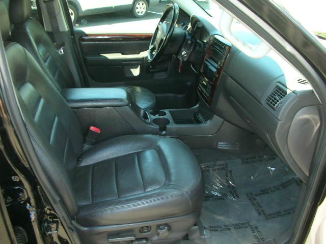 2004 Ford Explorer DX 4 Dr Sedan FWD