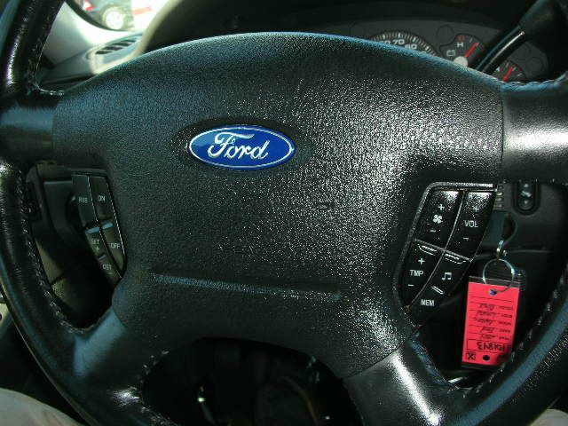 2004 Ford Explorer DX 4 Dr Sedan FWD