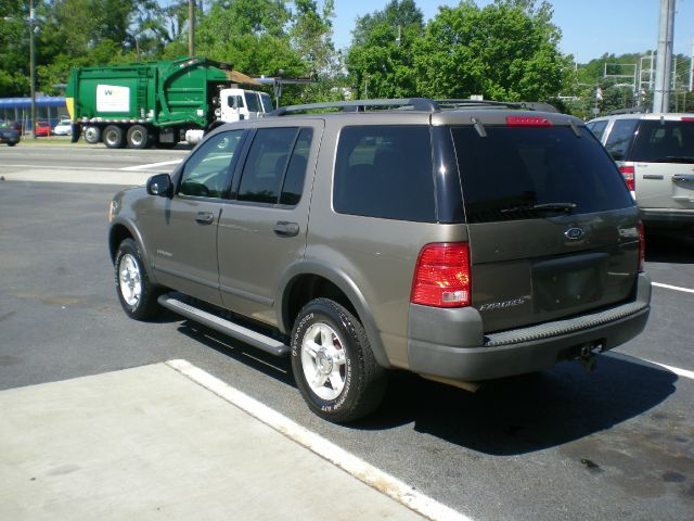 2004 Ford Explorer L AUTO W/cloth