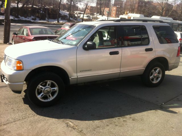 2004 Ford Explorer GXL