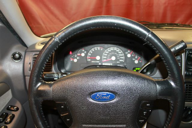 2004 Ford Explorer GXL