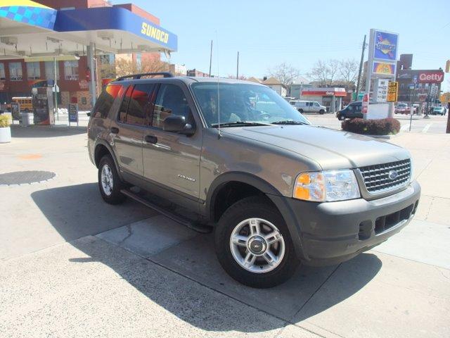 2004 Ford Explorer XLS