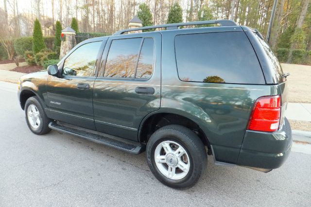 2004 Ford Explorer 4WD 5dr EX