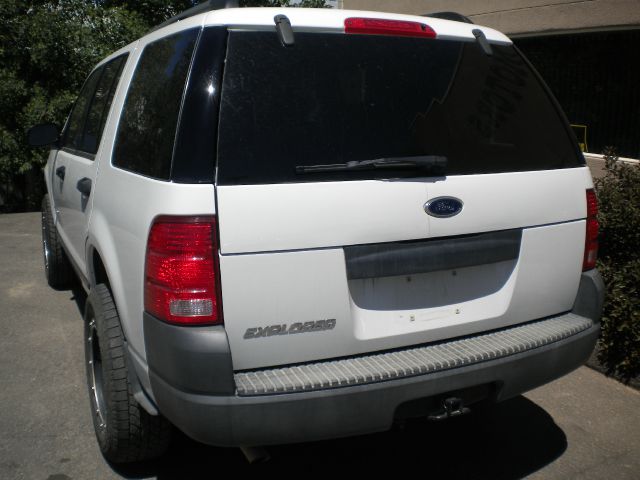 2004 Ford Explorer 2500 4WD